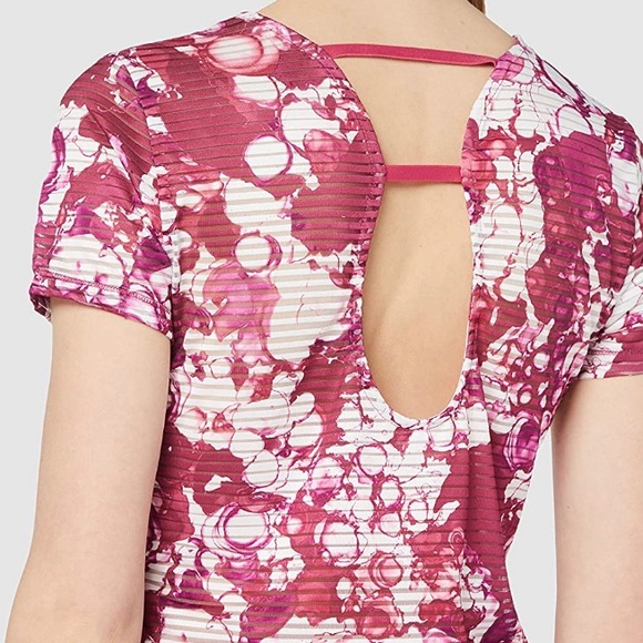 NWT Under Armour Women’s Sport Shirt - Picture 2 of 2